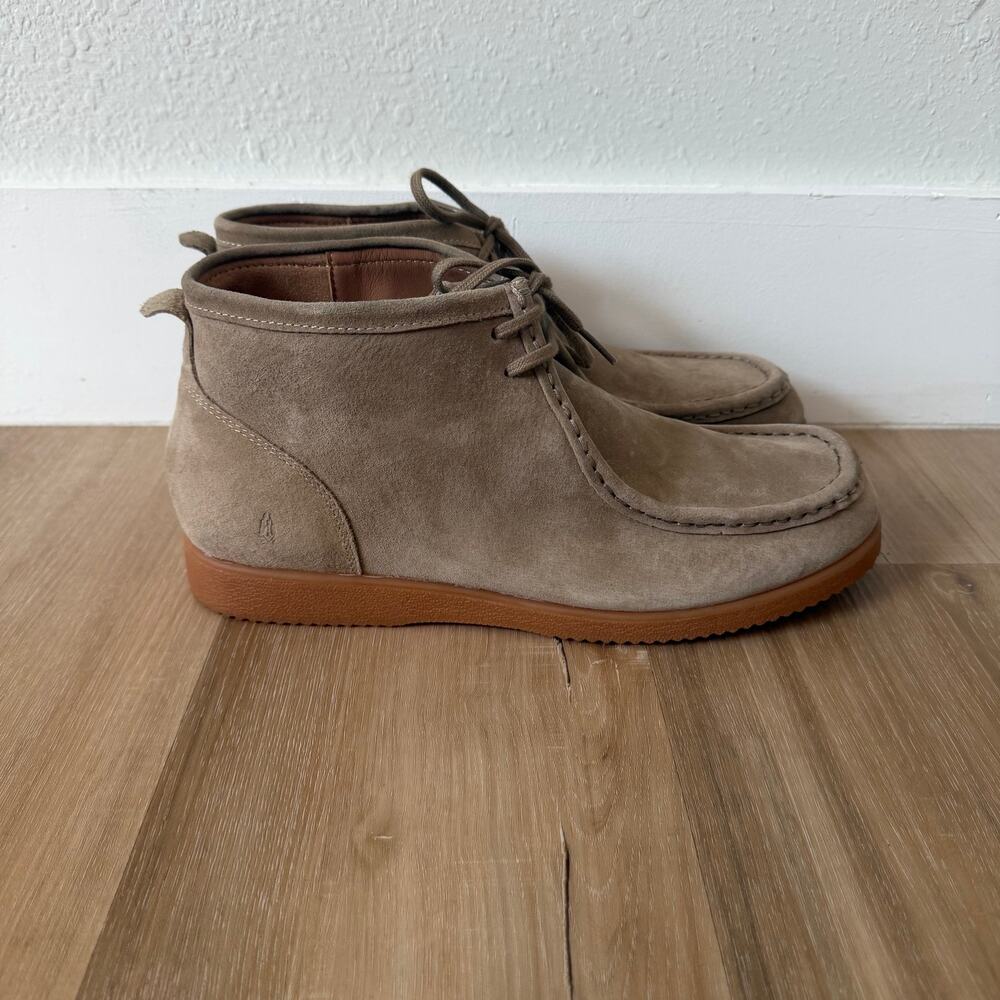 Men’s Hush Puppies Bridgeport Taupe Suede Chukka Boot Size 13 Wide